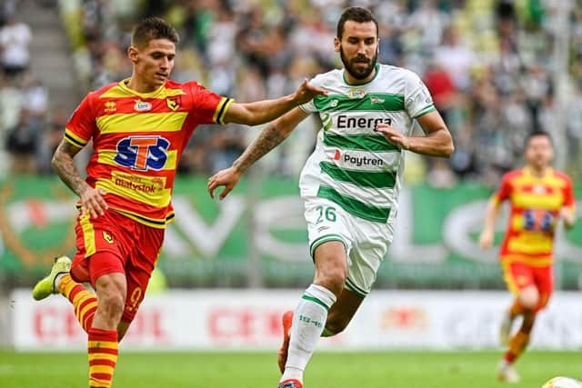 Patryk Klimala (left) in action for Jagiellonia Bialystok against former Hearts defender Blazej Augustyn, now of Lechia Gdansk