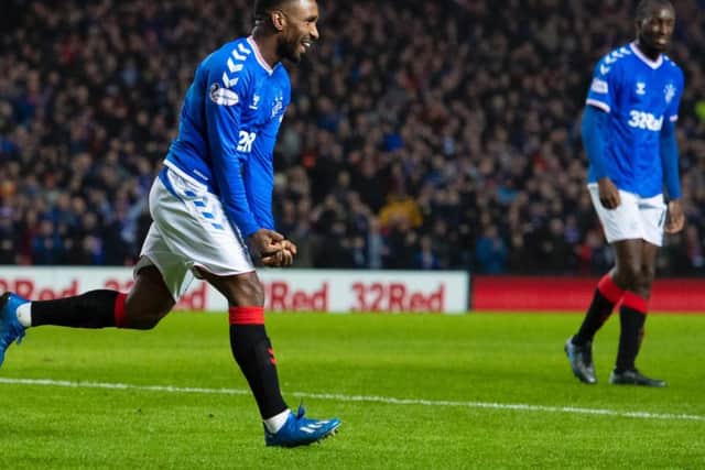 Rangers 1 - 0 St Mirren: Defoe goal keeps pressure on Celtic at the top