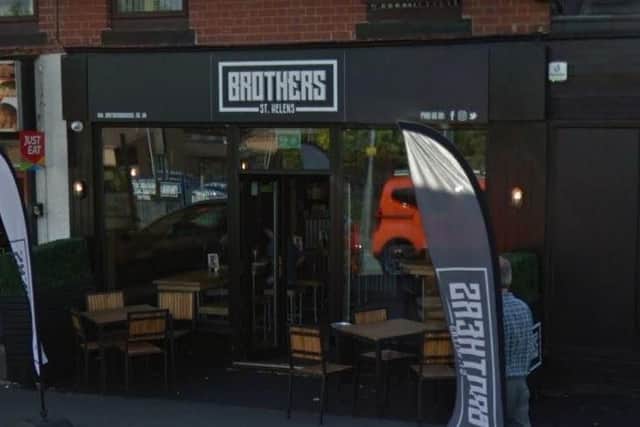 Brothers Burgers, Saint Helens