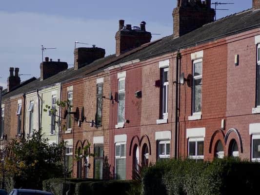 Current average house price: 173,700 GBP. Percentage year on year growth: 4.5