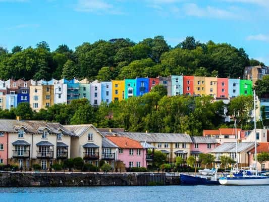 Current average house price: 285,300 GBP. Percentage year on year growth: 3.2