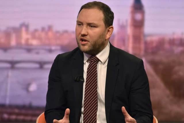 Ian Murray has backed the call for the suspended councillors to be readmitted to the party.