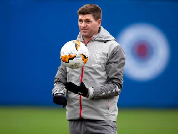 Steven Gerrard oversees training ahead of the Braga clash