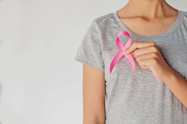 The trial found that a targeted therapy during surgery was just as effective as a prolonged course of treatment.
(Shutterstock)