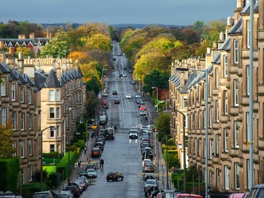 Current average house price: 242,200 GBP. Percentage year on year growth: 6.1